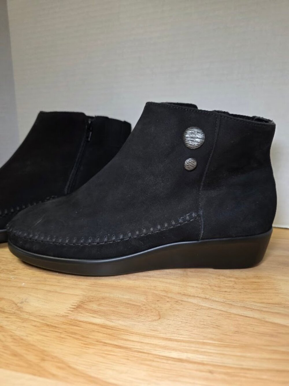 SAS Jade Onyx Women's Ankle Wedge Boot Side Zip Comfort Size 10WW